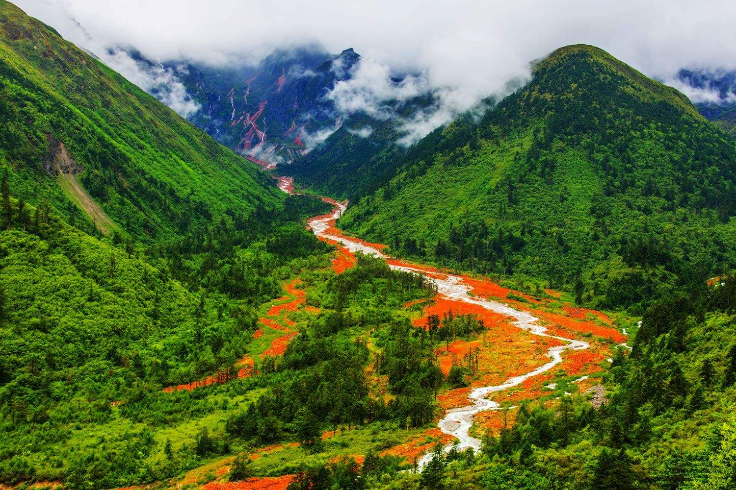 四川，机遇与挑战并存的发展之路